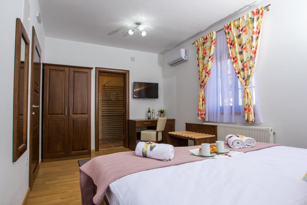 B&B Lady Of The Lake Jezerce Dış mekan fotoğraf