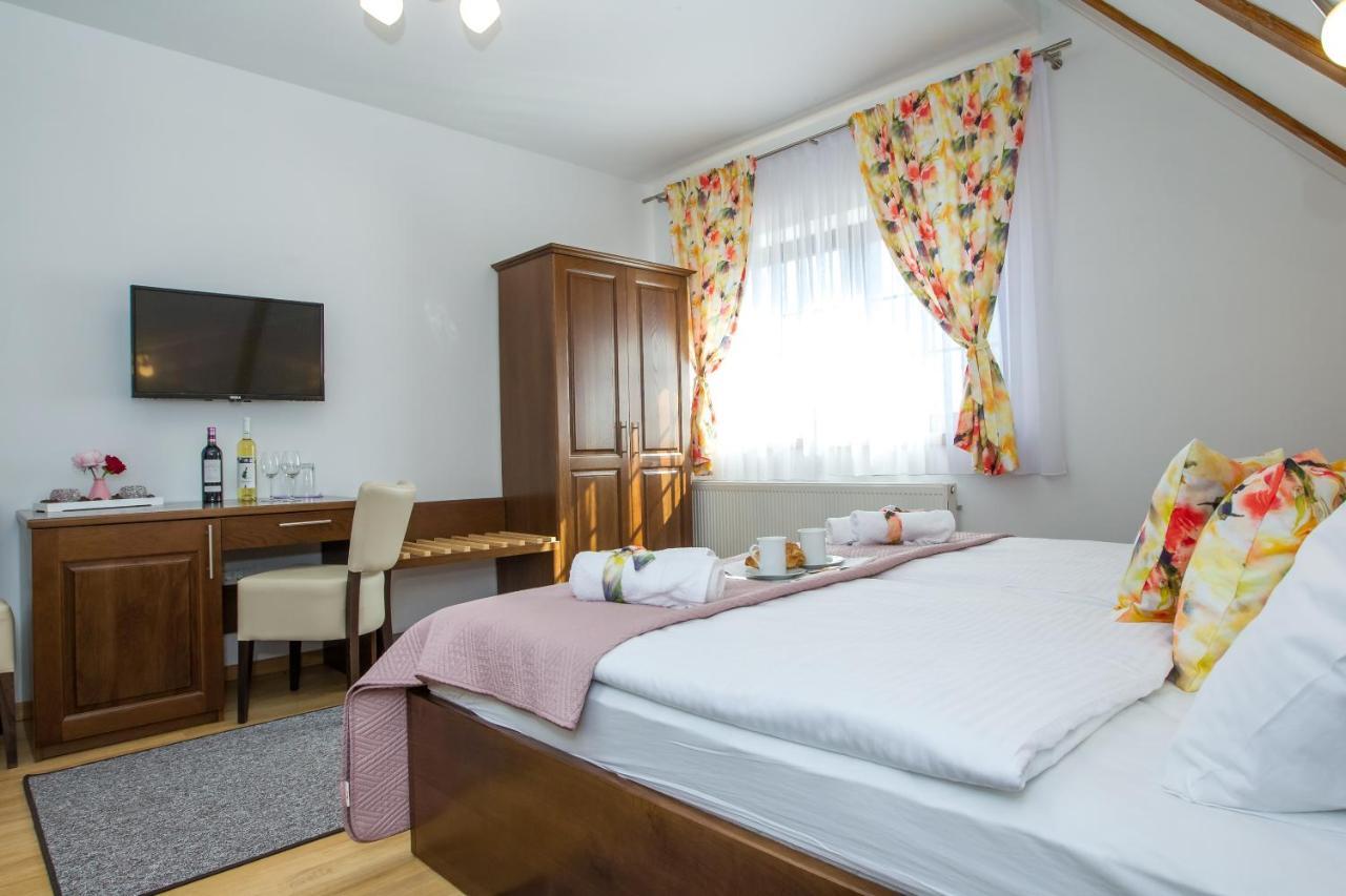 B&B Lady Of The Lake Jezerce Dış mekan fotoğraf