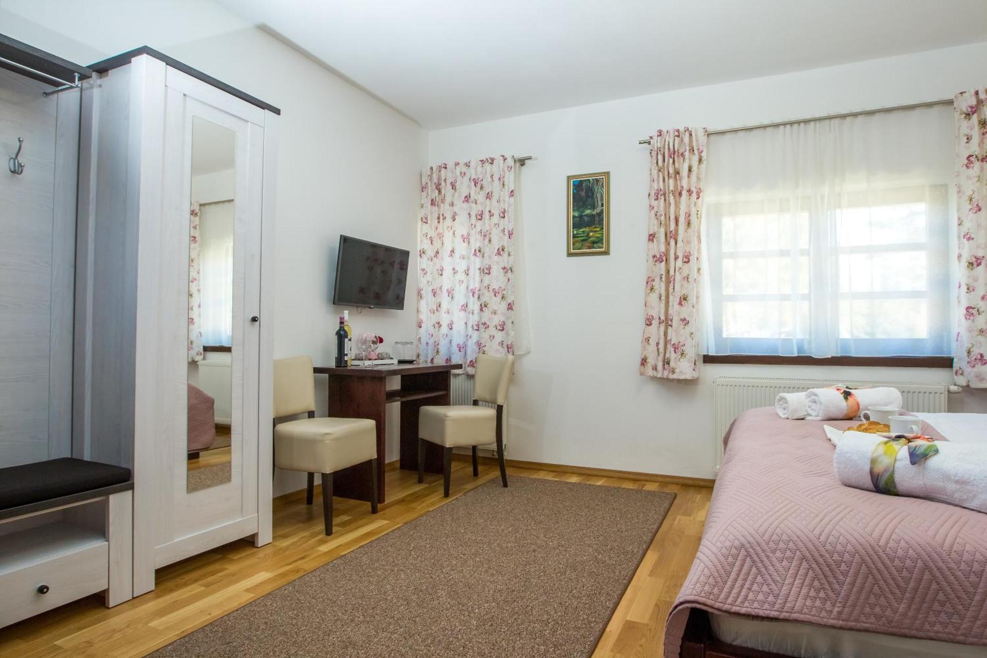 B&B Lady Of The Lake Jezerce Oda fotoğraf